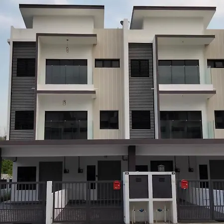 Modern 2-Storey Townhouse, Taman Orkid I Homebrickz Sepang Exterior photo