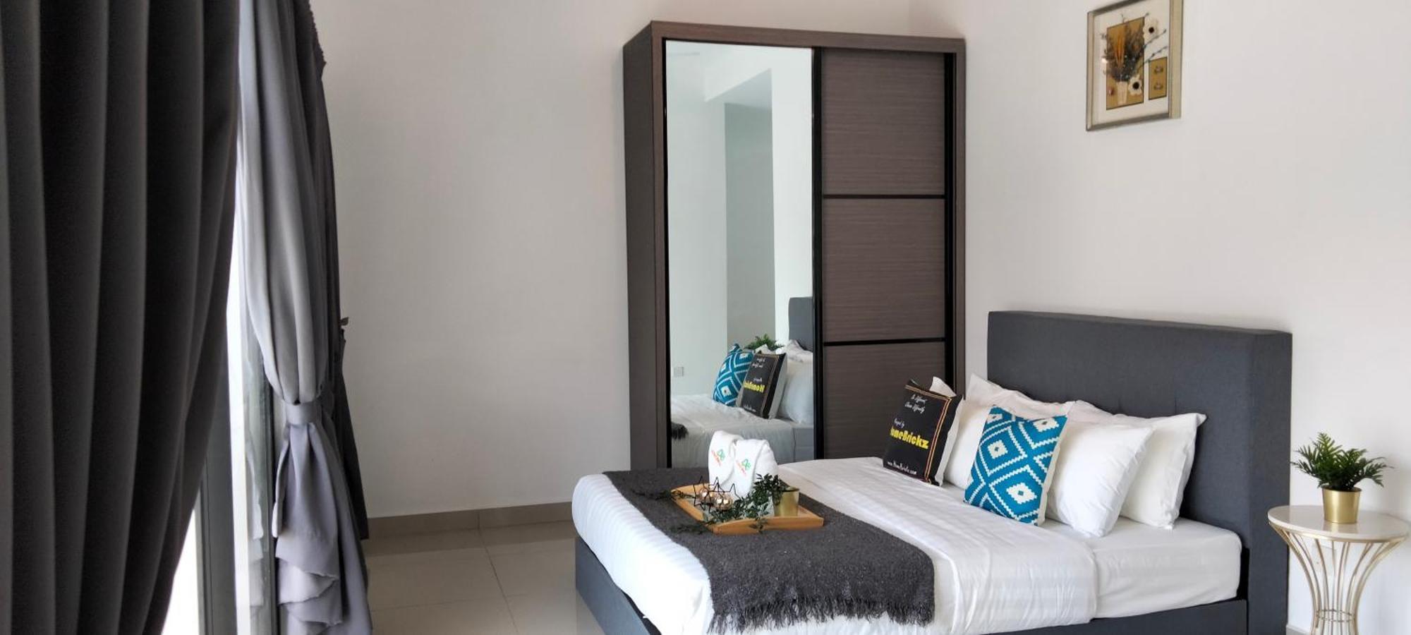 Homestay Modern 2-storey Townhouse, Taman Orkid I Homebrickz Sepang